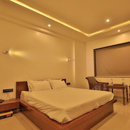 Hotel Tania Searock ダマン エクステリア 写真